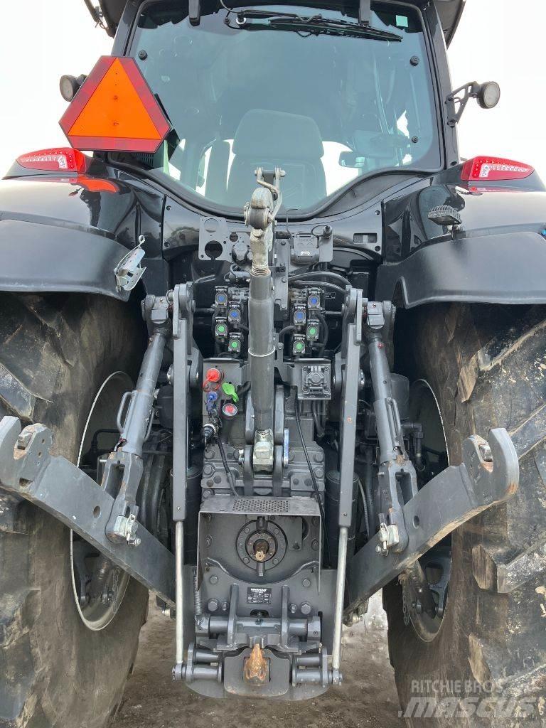 Valtra Q305 Traktorer