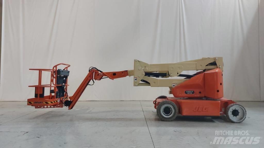 JLG E 400 AJPN Bomliftar