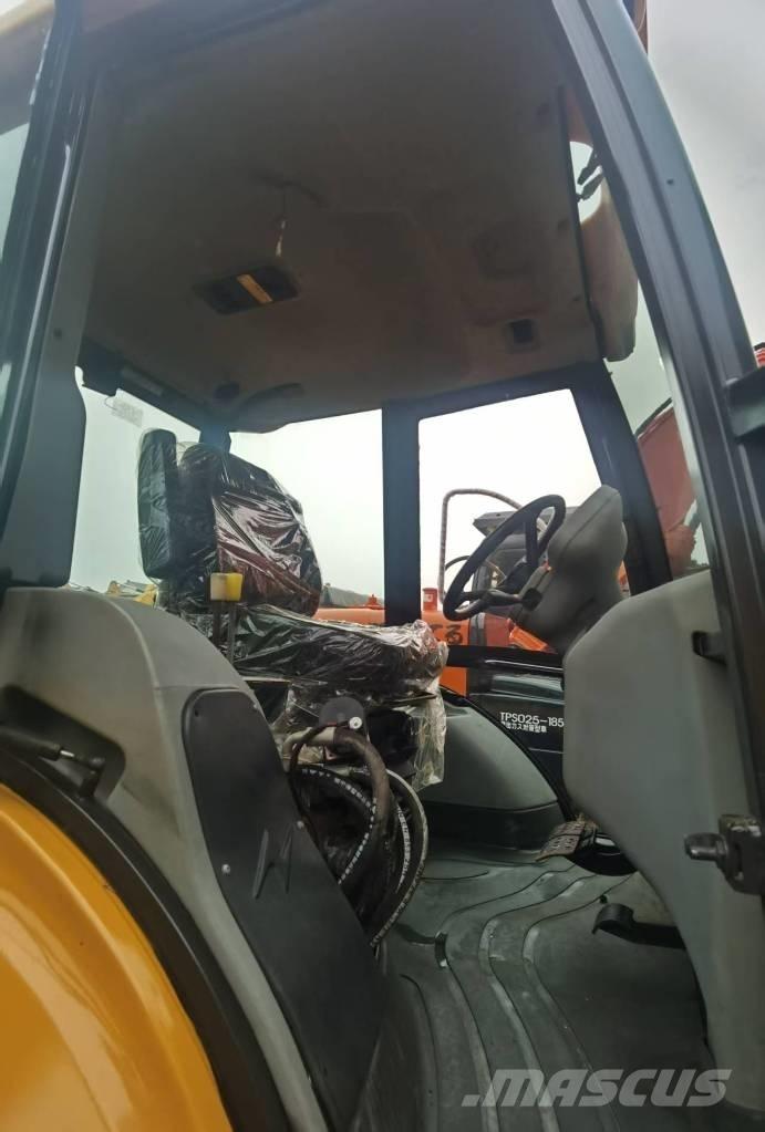 JCB 4 CX Grävlastare