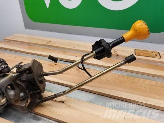JCB 537-125 joystick Hytter och interiör