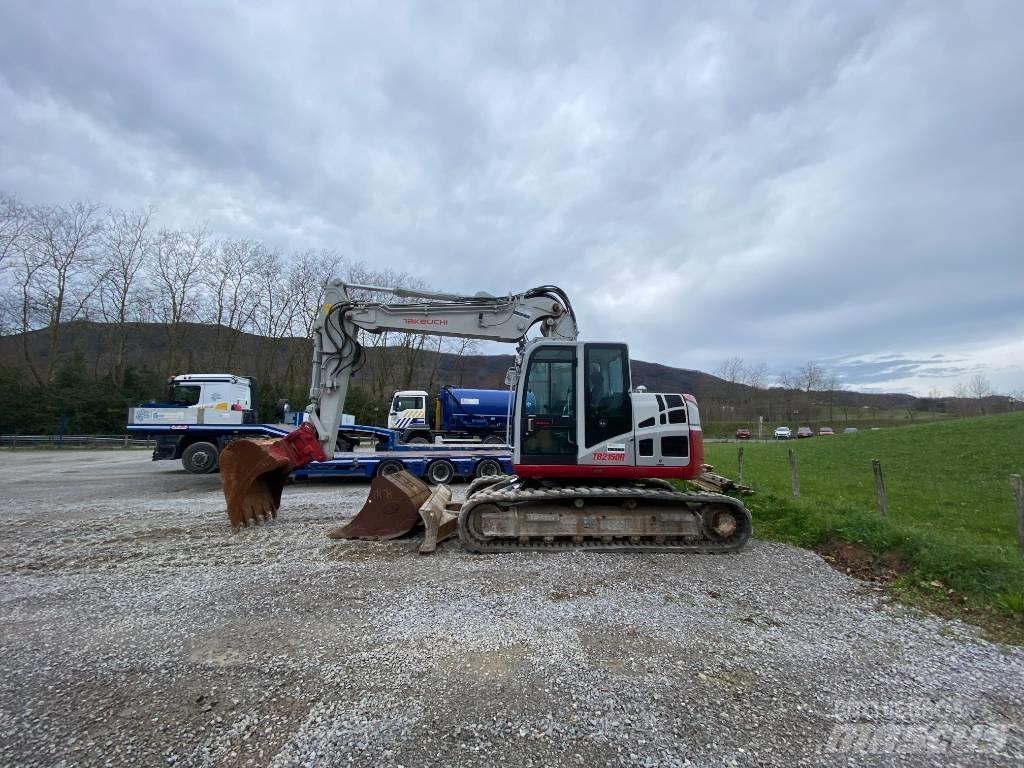 Takeuchi TB 2150 R Bandgrävare