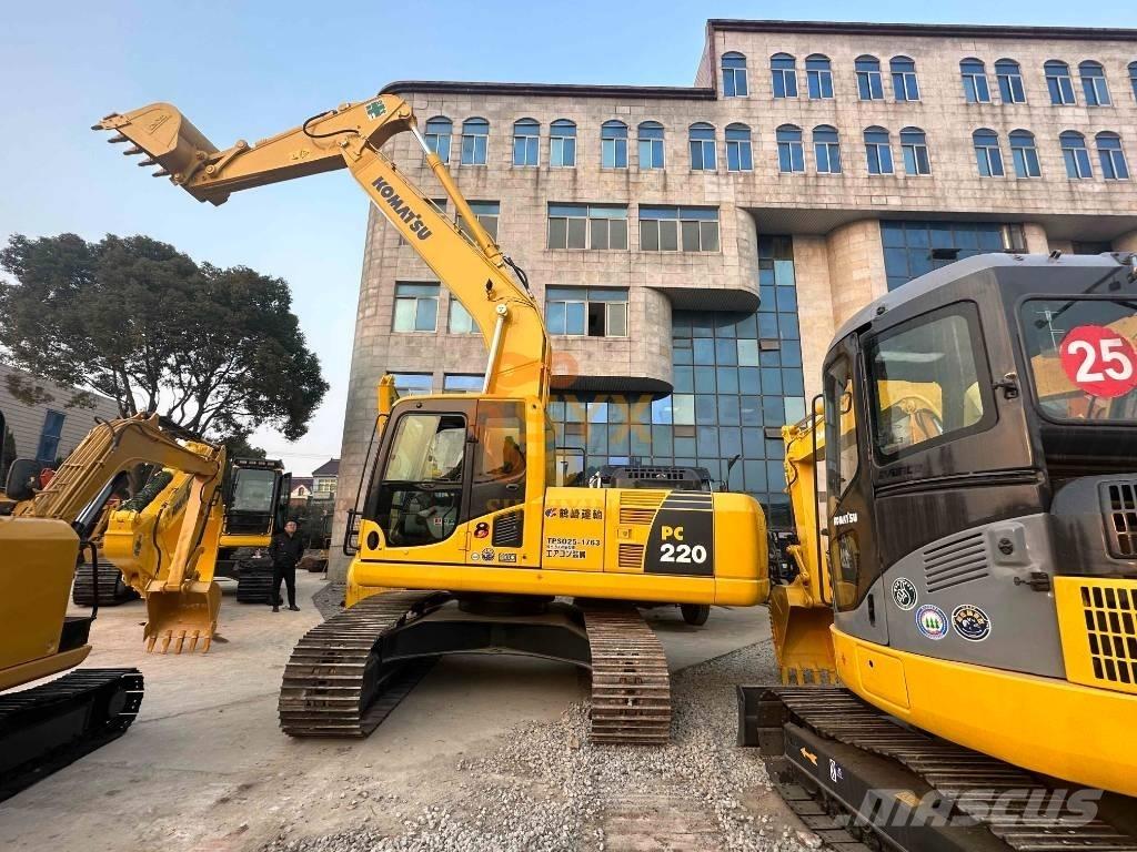 Komatsu PC 220-8 Bandgrävare