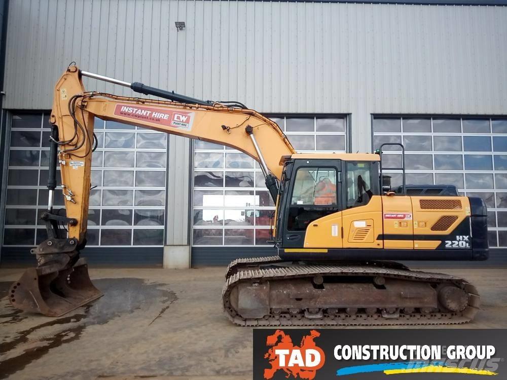 Hyundai HX 220 L Bandgrävare