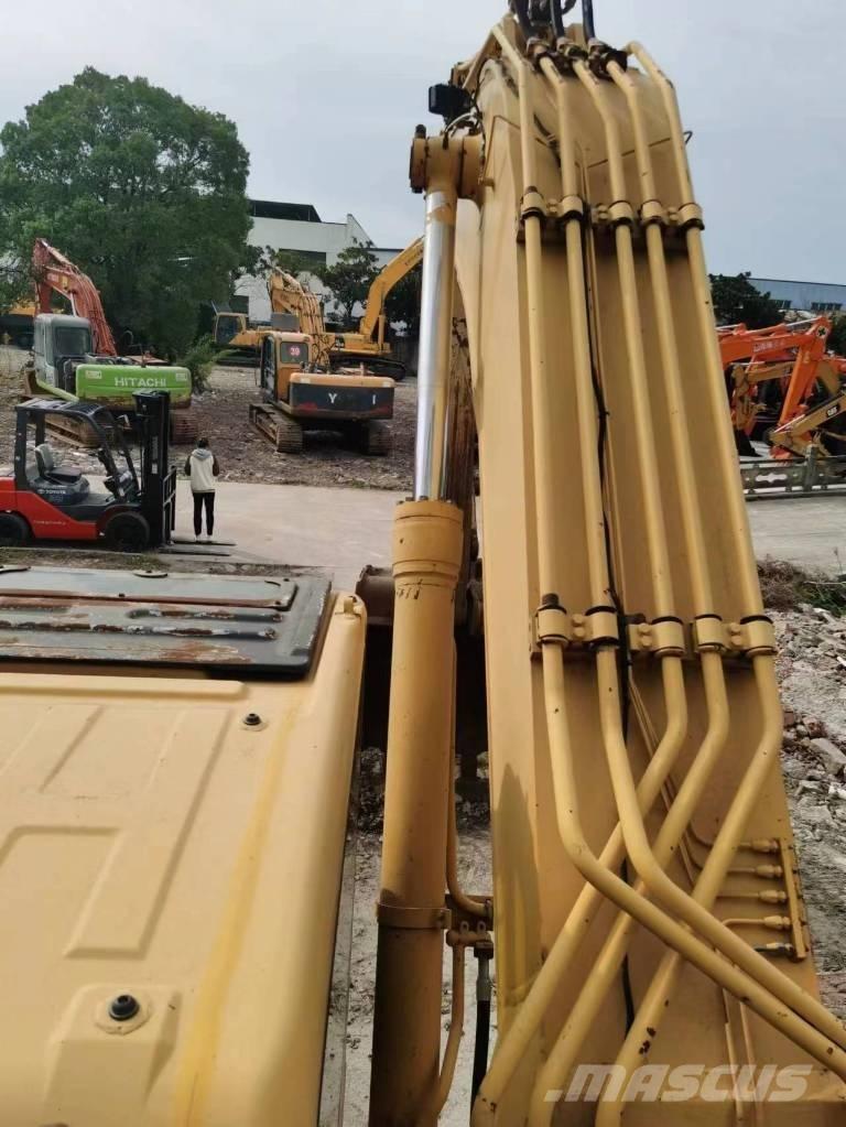 Komatsu PC 400-7 Bandgrävare