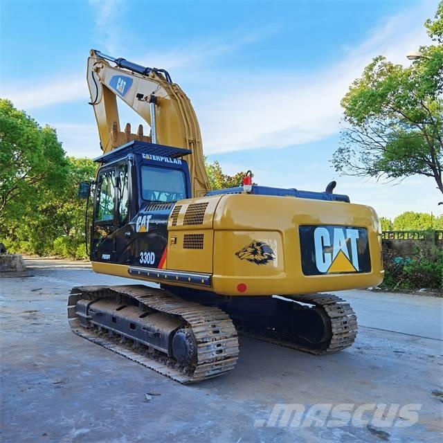 CAT 330 D L Bandgrävare