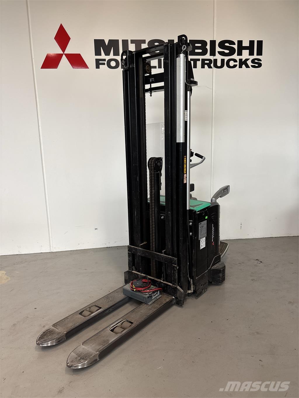 Mitsubishi SBV16N Staplare