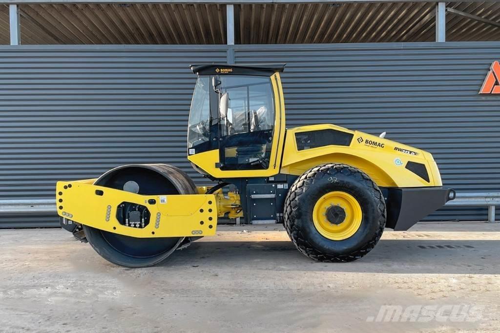 Bomag BW 213 D-5 Envalsvältar