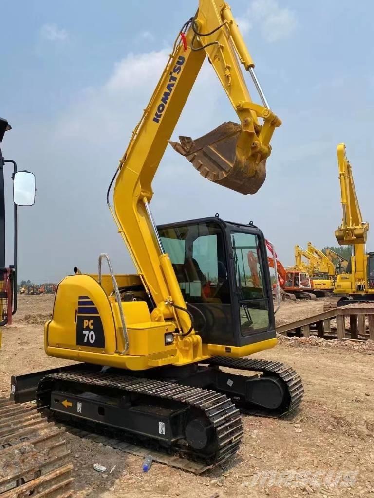 Komatsu PC 70 Midigrävmaskiner 7t - 12t