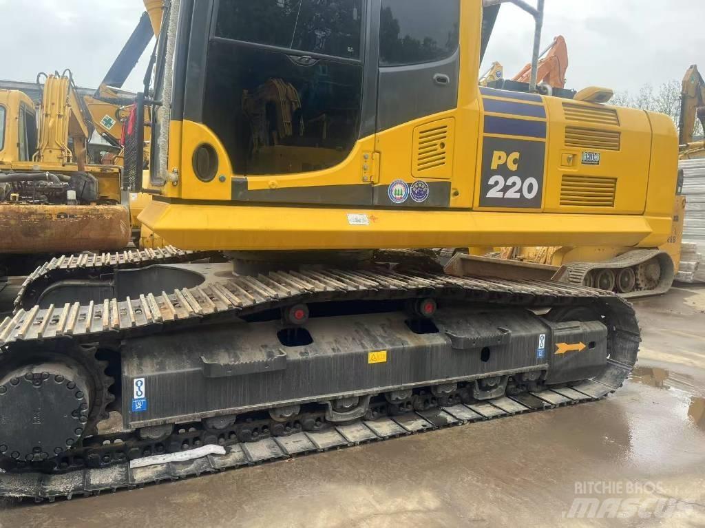 Komatsu PC 220-8 Bandgrävare