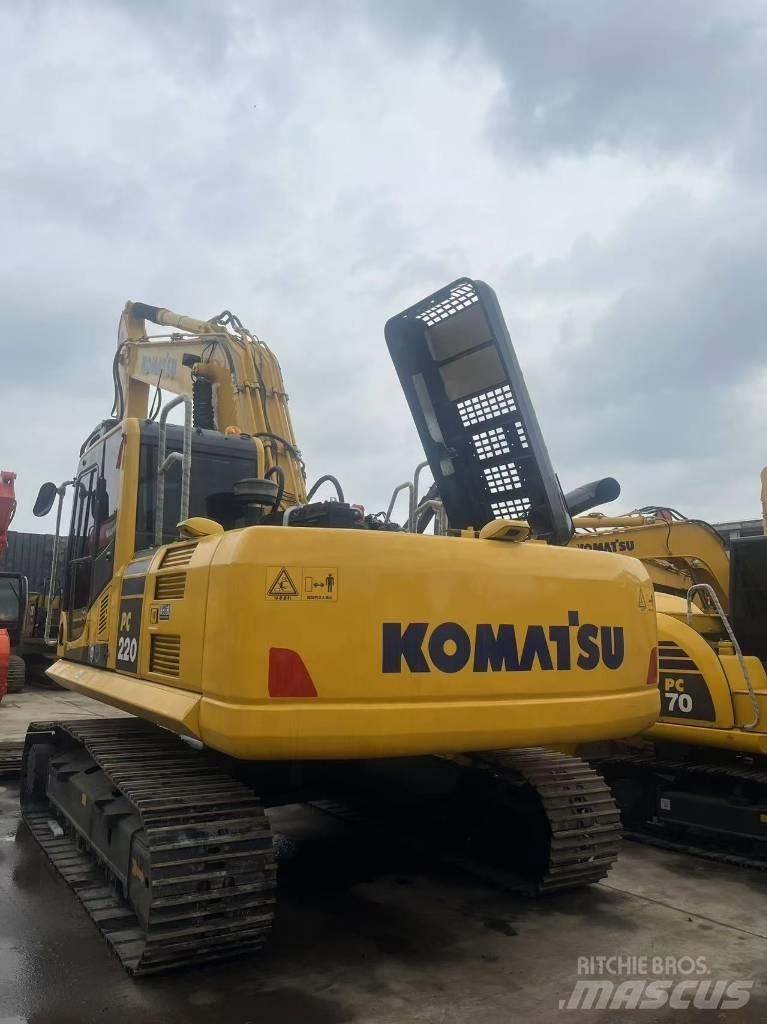 Komatsu PC 220-8 Bandgrävare