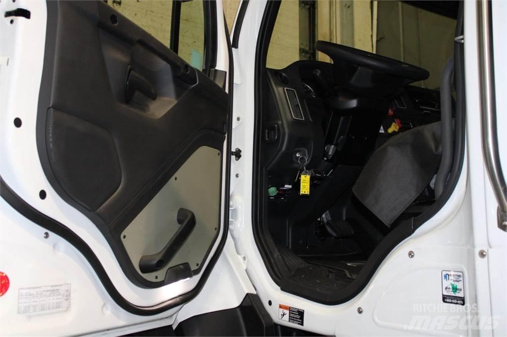 BIK HL 58T Kranbilar