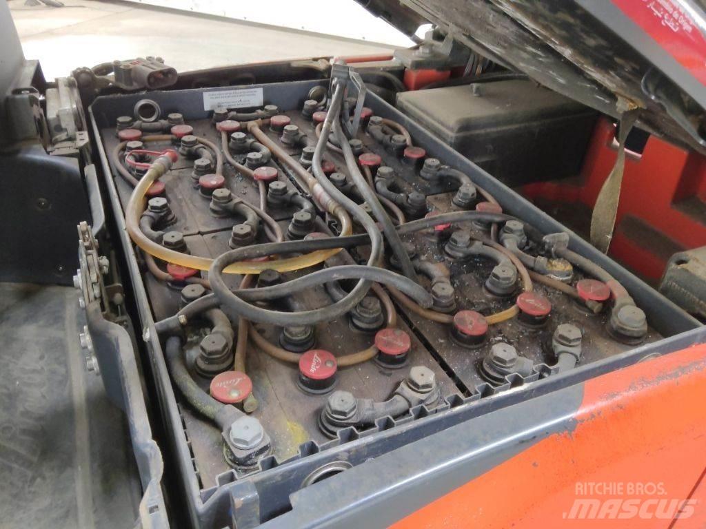 Linde E16C-02 Elmotviktstruckar