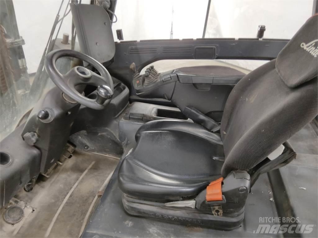 Linde E25L-01 Elmotviktstruckar