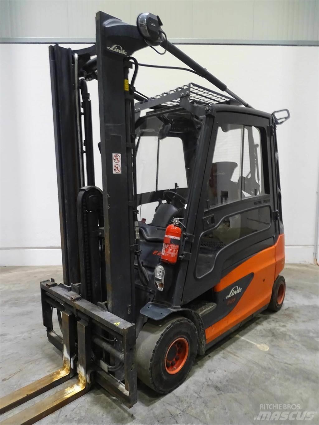 Linde E25L-01 Elmotviktstruckar