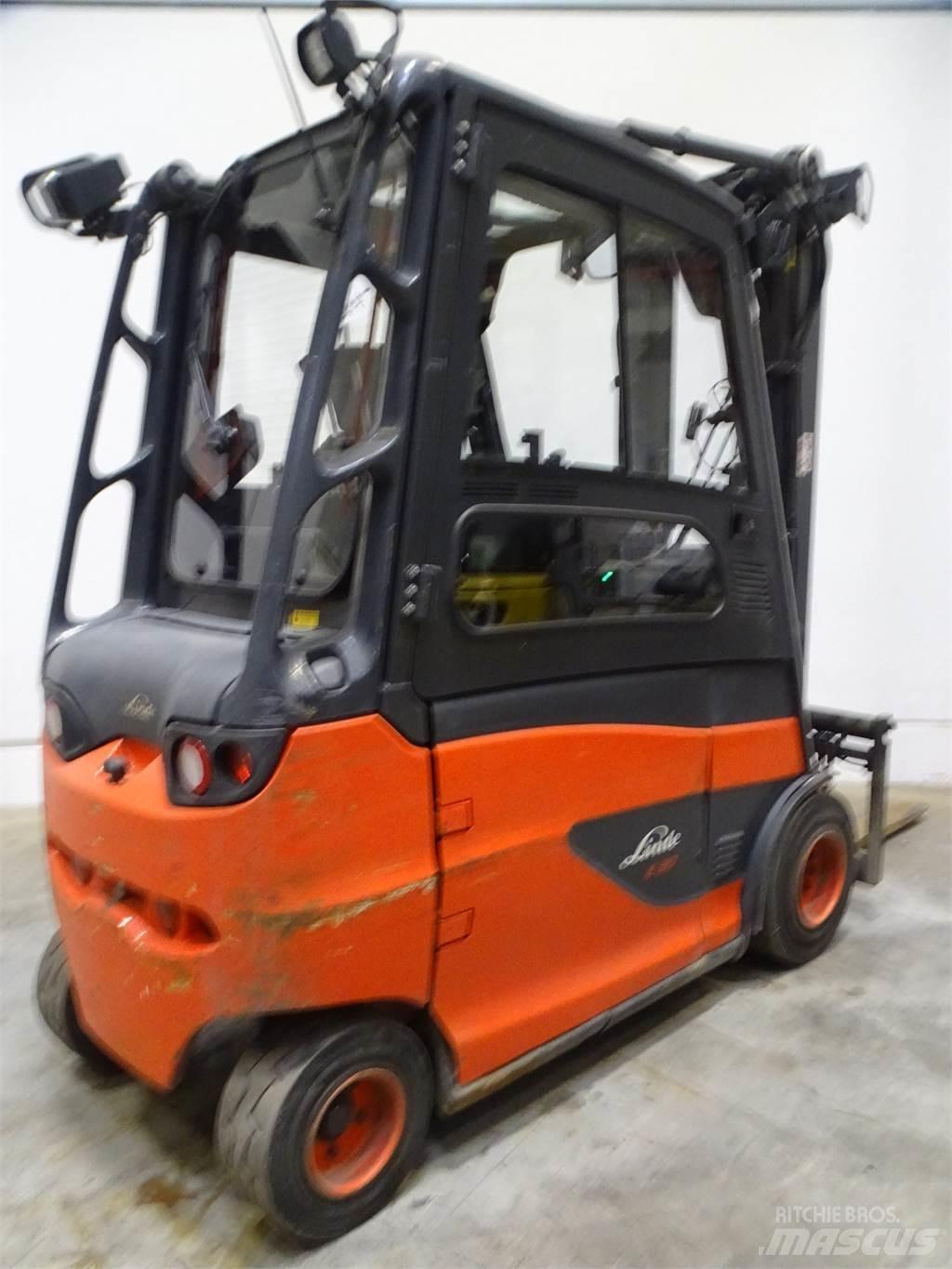 Linde E30HL Elmotviktstruckar