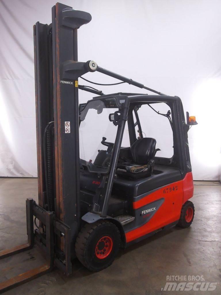 Linde E30L-01 Elmotviktstruckar