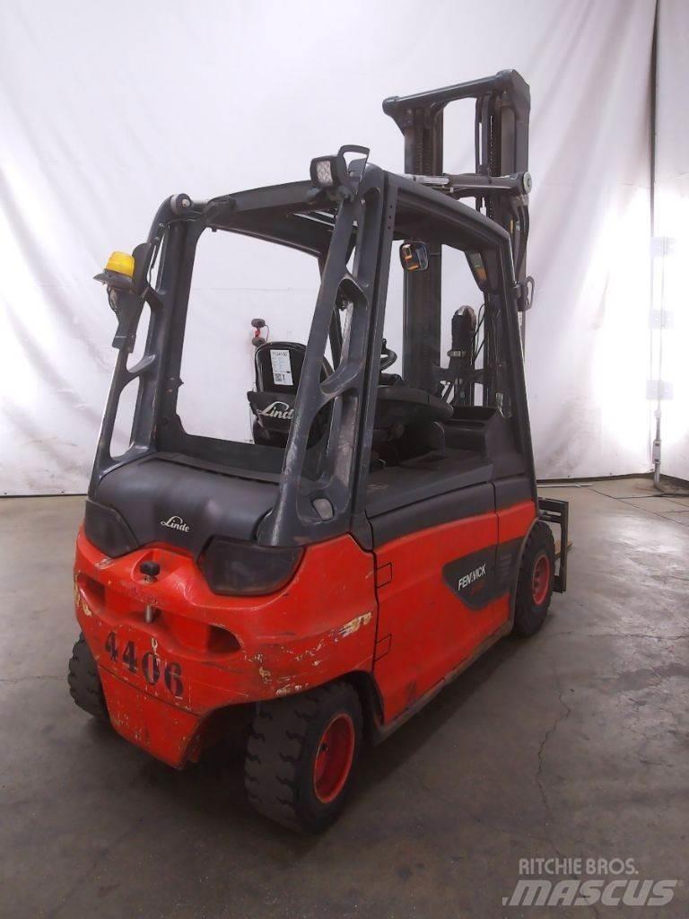 Linde E30L-01 Elmotviktstruckar