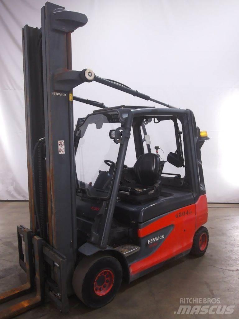 Linde E30L-01 Elmotviktstruckar