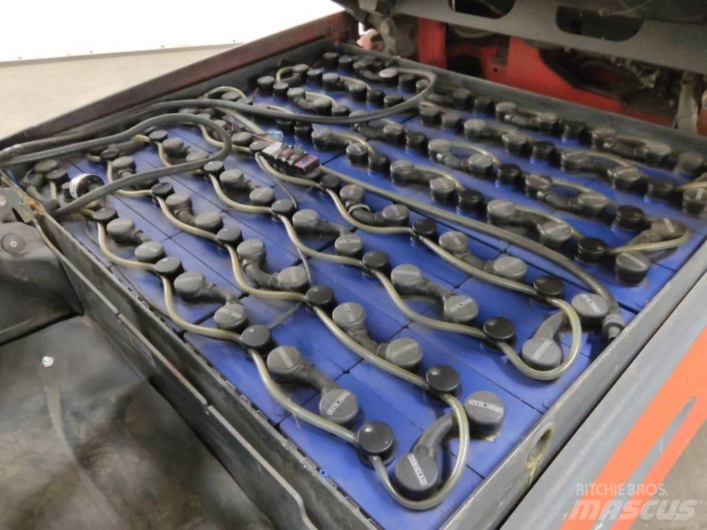 Linde E30L-01 Elmotviktstruckar