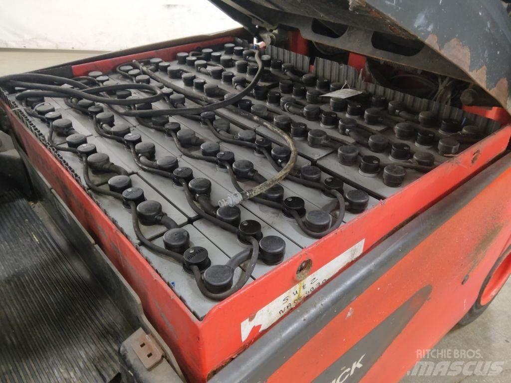 Linde E30L-01 Elmotviktstruckar