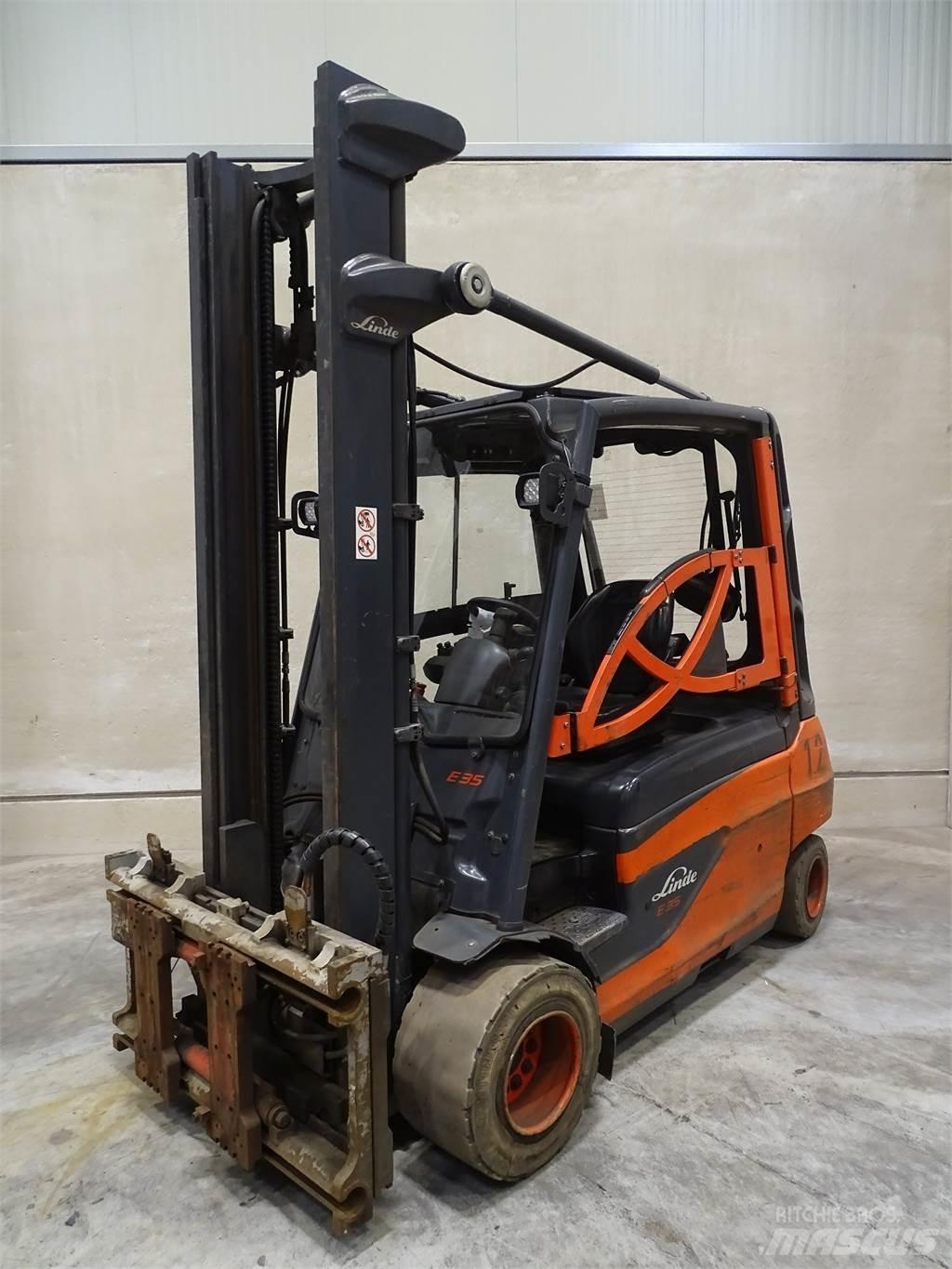 Linde E35L-01 Elmotviktstruckar
