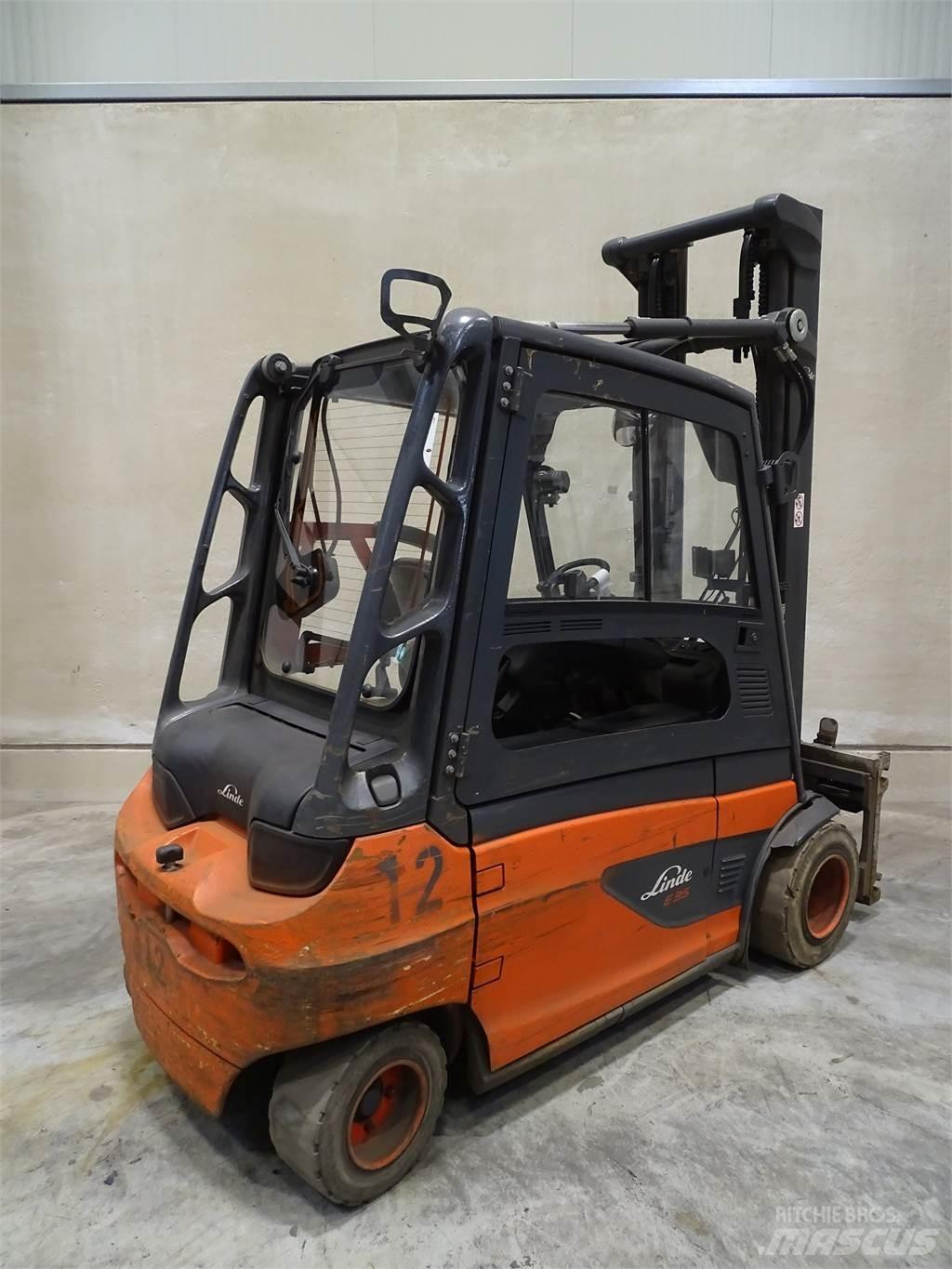 Linde E35L-01 Elmotviktstruckar