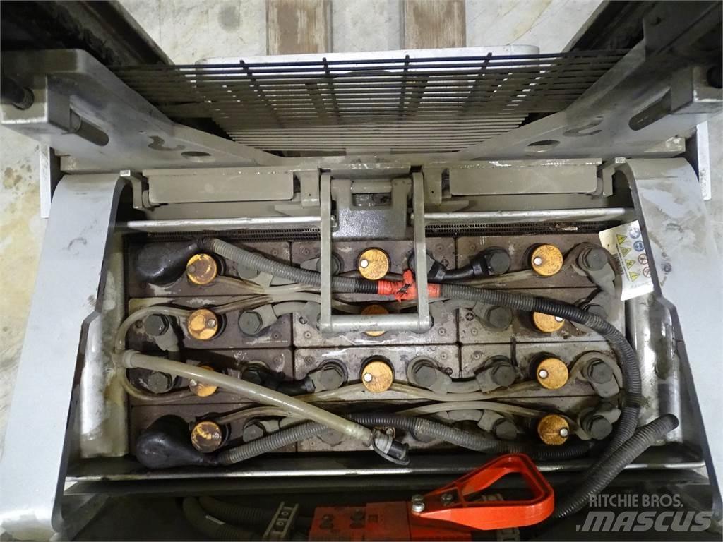 Still EXD-S20 Staplare-led