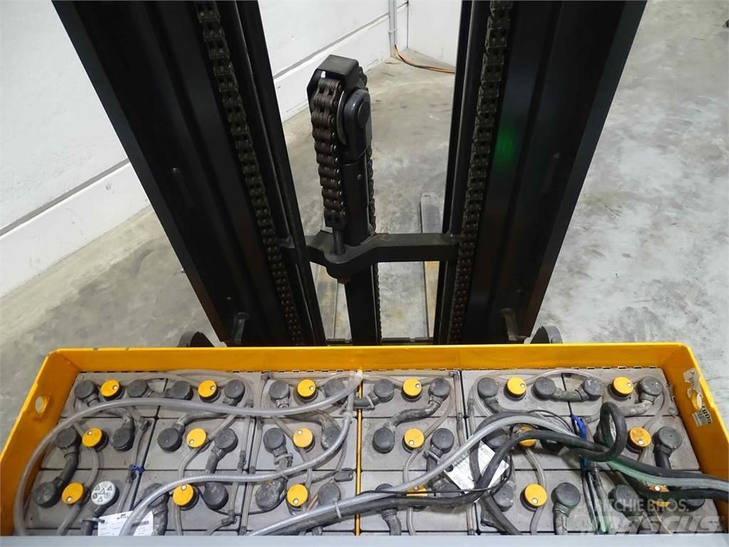 Still FM-X17 Skjutstativtruck