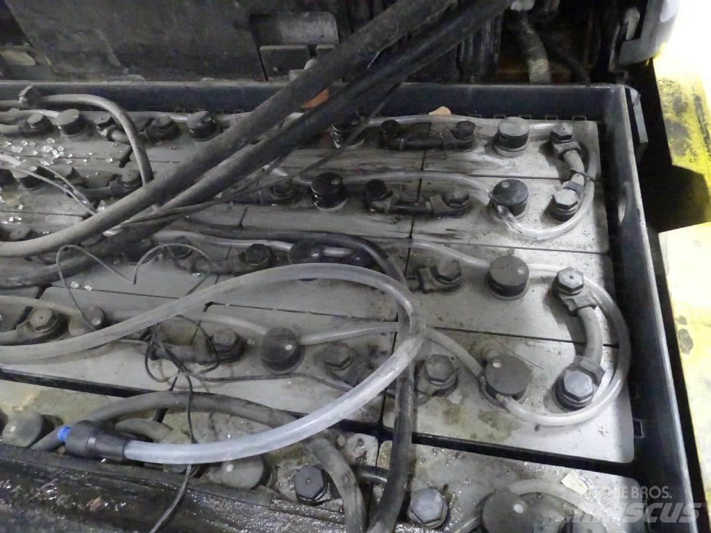 Toyota 7FBMF25 Elmotviktstruckar
