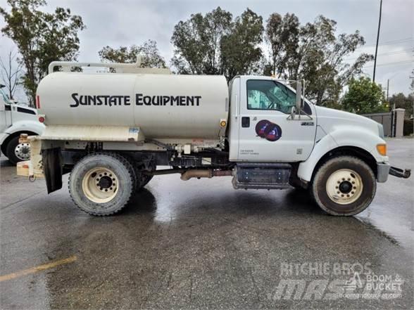 Ford F750 Vattentankbilar