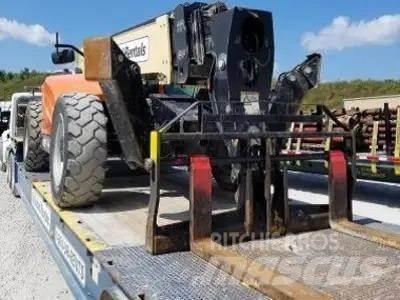 JLG 1055 Teleskoplastare
