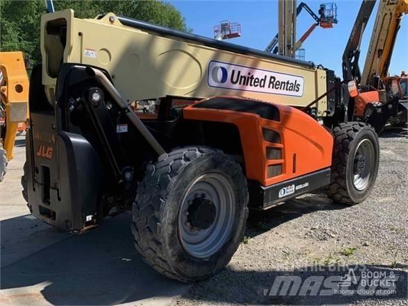 JLG 1055 Teleskoplastare