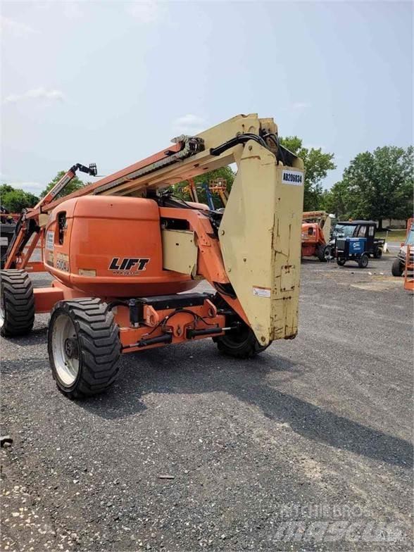 JLG 600AJ Bomliftar
