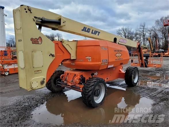 JLG 800AJ Bomliftar