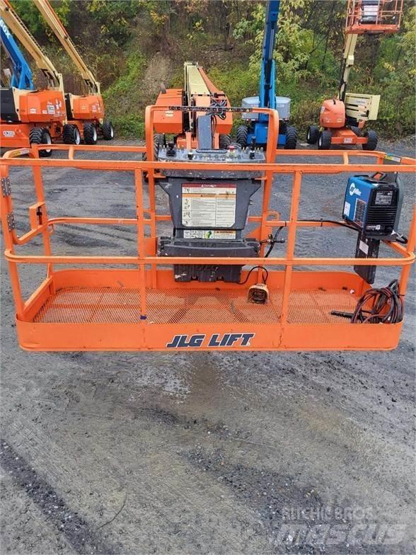 JLG 860SJ Teleskop bomliftar
