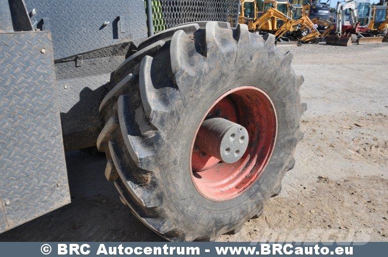 CLAAS Axion 870 Traktorer