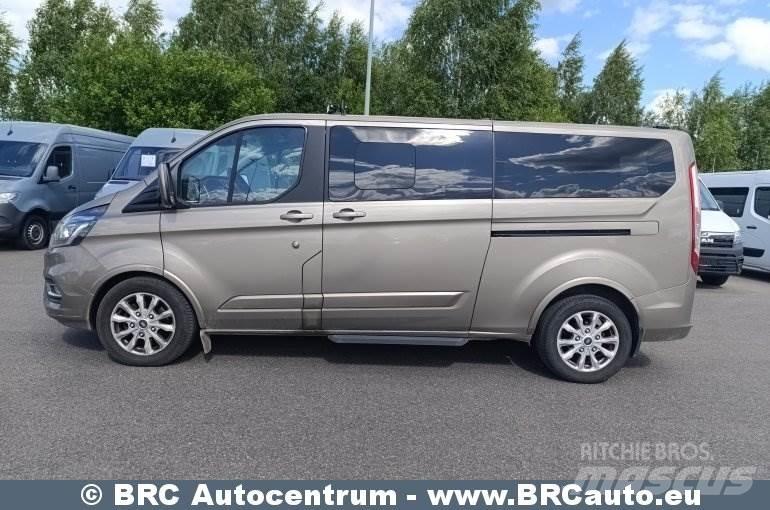 Ford Tourneo Custom Minibussar