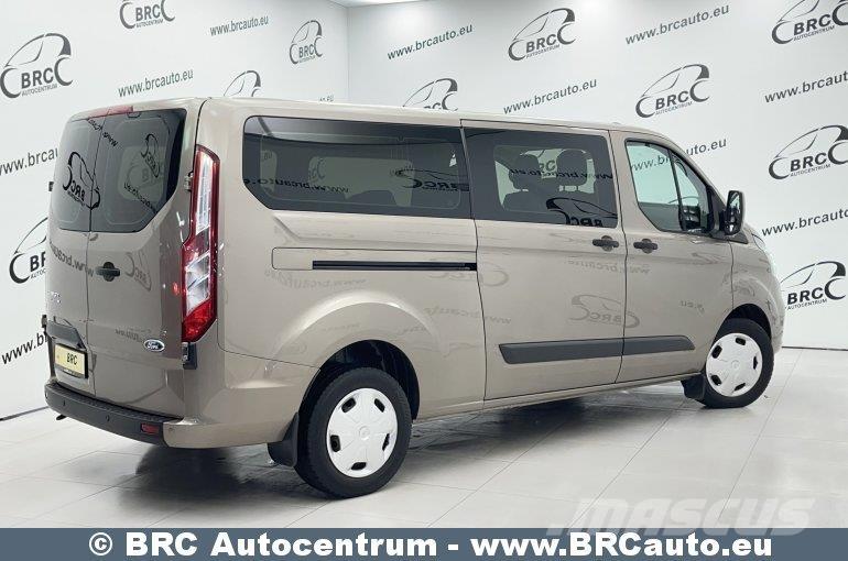 Ford Transit Custom Minibussar