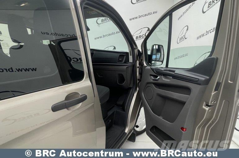 Ford Transit Custom Minibussar