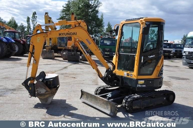 Hyundai R25Z-9AK Minigrävare < 7t