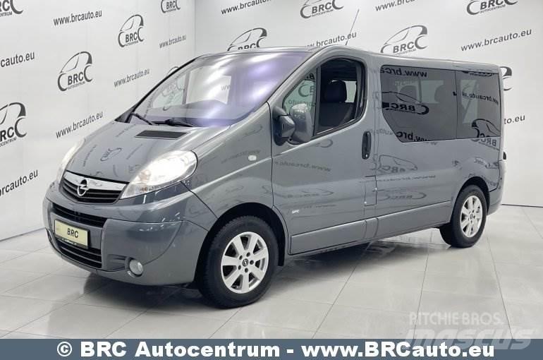 Opel Vivaro Minibussar
