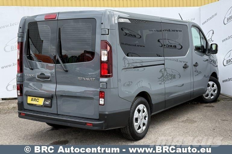 Renault Trafic Minibussar