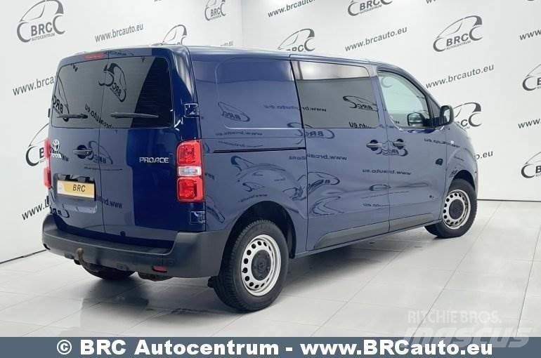 Toyota Proace Lätta lastbilar