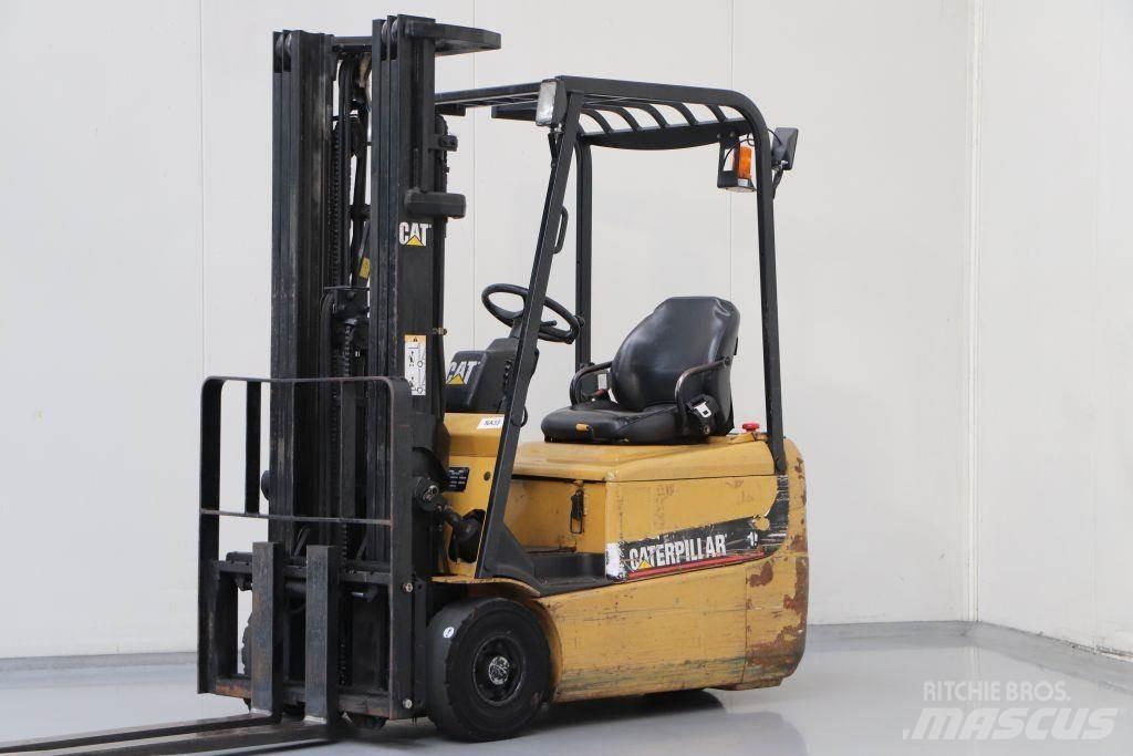 CAT EP15KRT Elmotviktstruckar