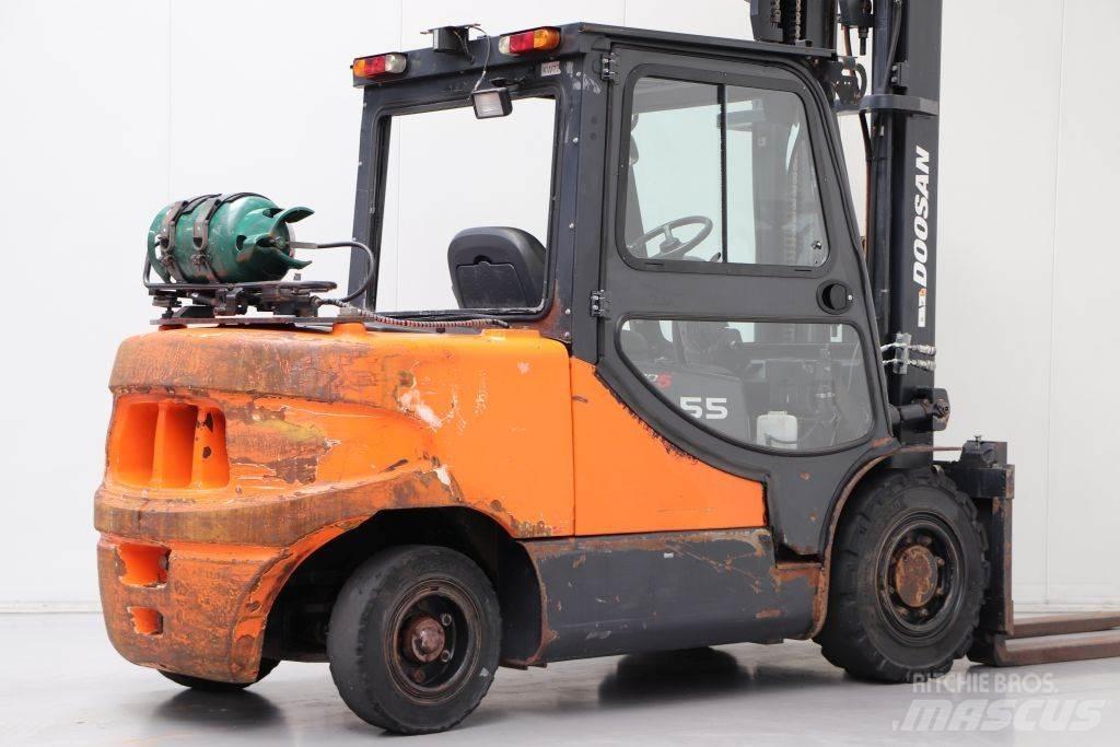 Doosan G55SC-5 Gasolmotviktstruckar