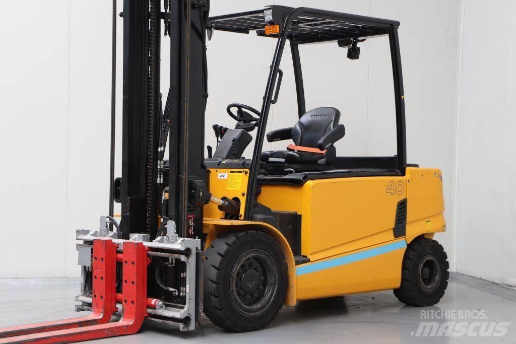 Hyundai 40B-9 Elmotviktstruckar