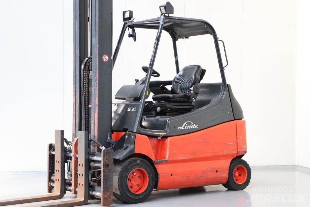 Linde E30-02/600 Elmotviktstruckar