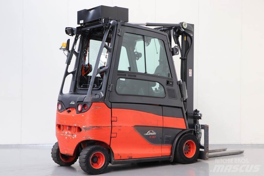 Linde E30HL-01/600 Elmotviktstruckar