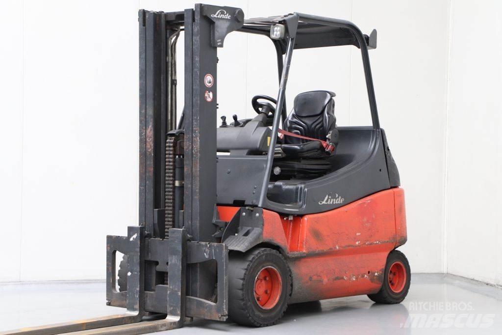Linde E30S-03/600 Elmotviktstruckar