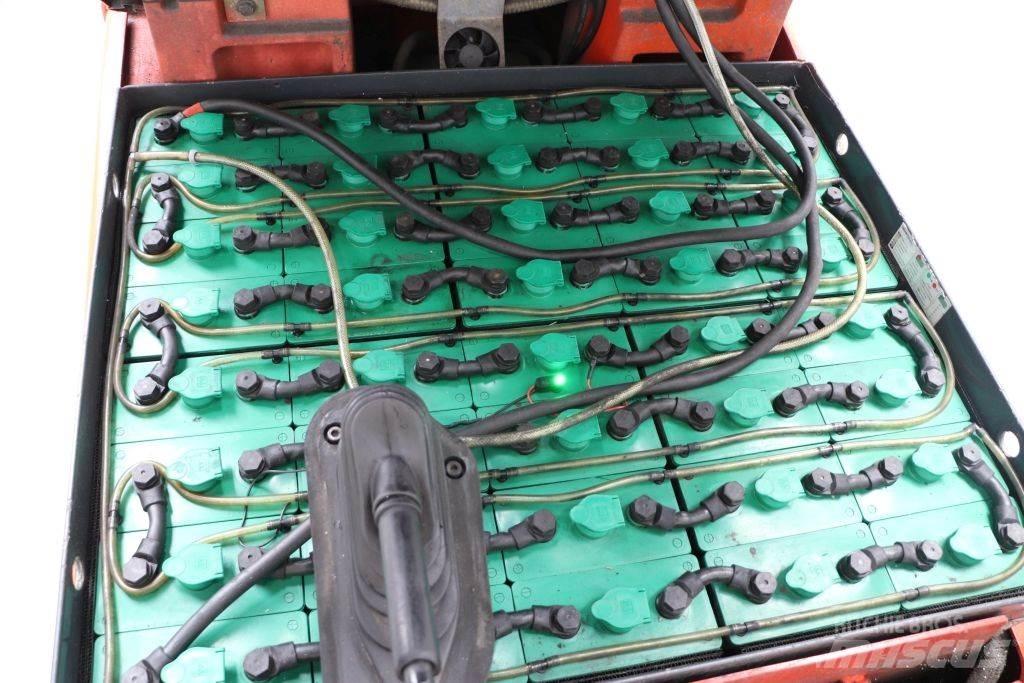 Linde E30S-03/600 Elmotviktstruckar